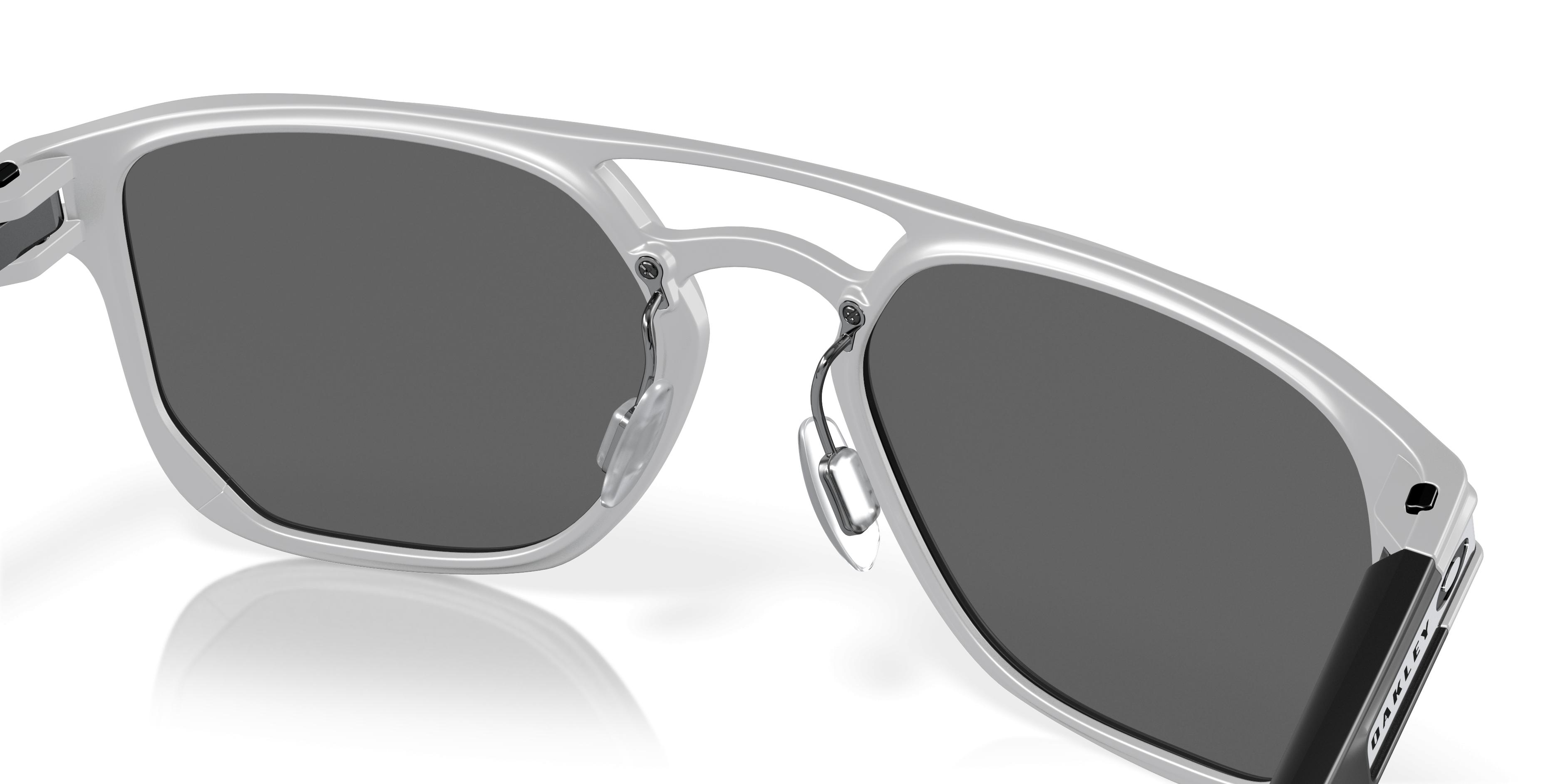 OAKLEY LATCH fragment design グレー Latch™ (Low Bridge Fit) Prizm Black Lenses, Matte Black Frame